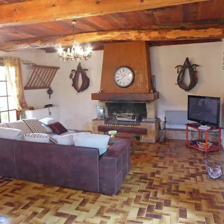 Vakantiehuis With Swimming Pool Félines-Minervois