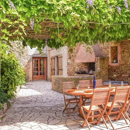 Holiday home In With Pool Felines-Minervois